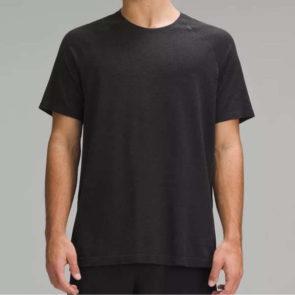 lululemon athletica Other - Lululemon tee